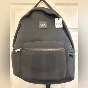 Alo Black Stow Backpack NEW with Tags😲✅